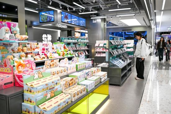 10��5�գ��˿�������������ʹ�������SUPER RARE�����׵깺� �»������ �޾�һ ��