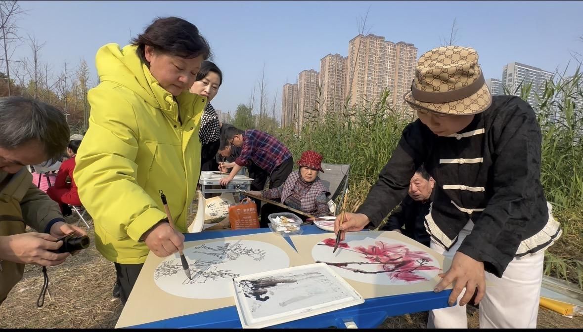 艺术碰撞间,灵感不断迸发。 艺术碰撞间,灵感不断迸发。