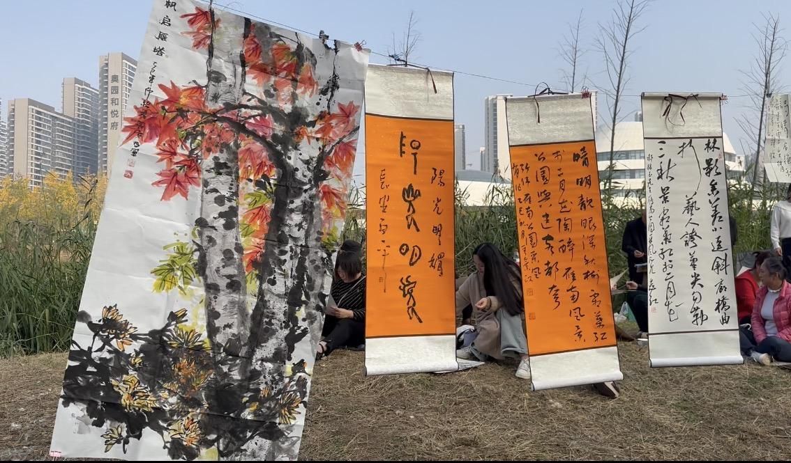 雁塔的生态之美与文化之暖,已藏进每一笔色彩、每一帧光影、每一句诗行。 雁塔的生态之美与文化之暖,已藏进每一笔色彩、每一帧光影、每一句诗行。