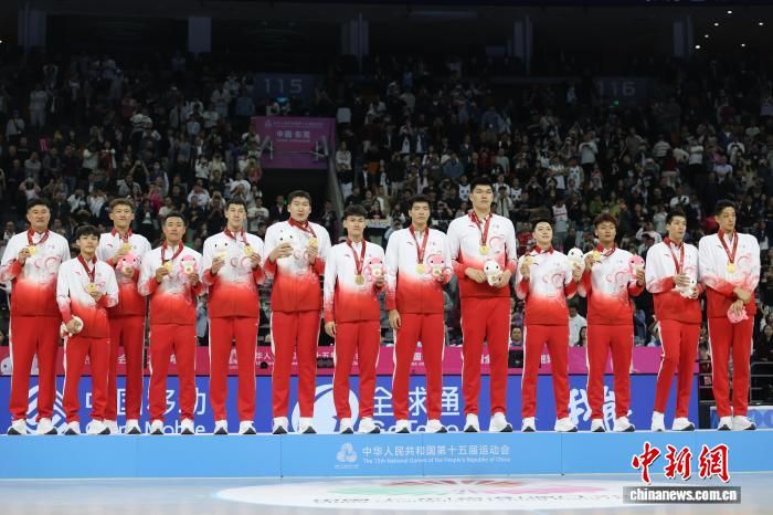 1112ʮȫ˶ĿӳڶݸľУ㶫10165սʤ㽭ӶùھͼΪ㶫ӵ콱̨  ʢ 