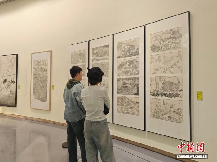 图为“时代长安——陕西当代中国花鸟画研究展”。 阿琳娜 摄 图为“时代长安——陕西当代中国花鸟画研究展”。 阿琳娜 摄