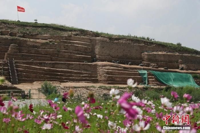 图为石峁遗址皇城台一隅。 蒋启明 摄 图为石峁遗址皇城台一隅。 蒋启明 摄