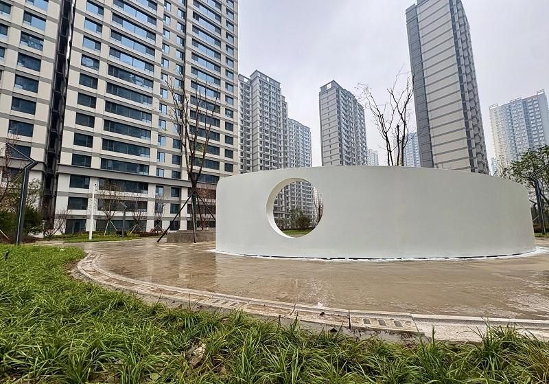 上庄小区内的小广场。 上庄小区内的小广场。