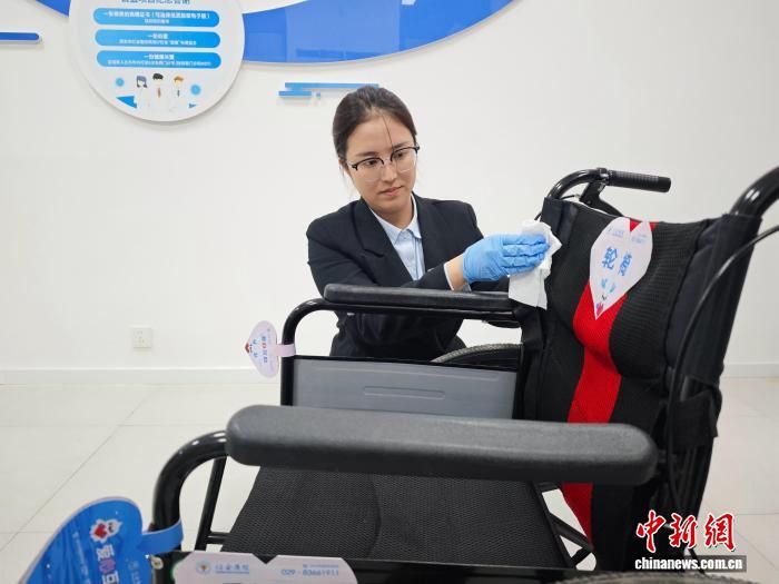 ͼΪ������Ա���ڲ������Ρ� ����Ұ ��