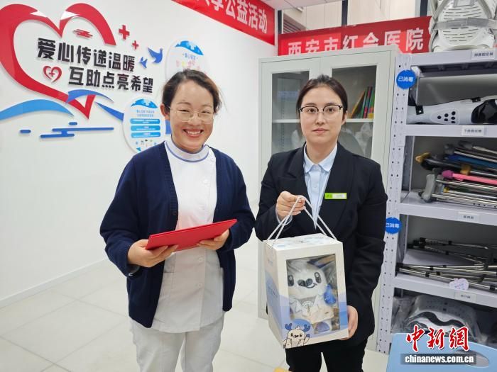 ͼΪ������ԱΪ�����߰䷢����֤�顢������ż�� ����Ұ ��