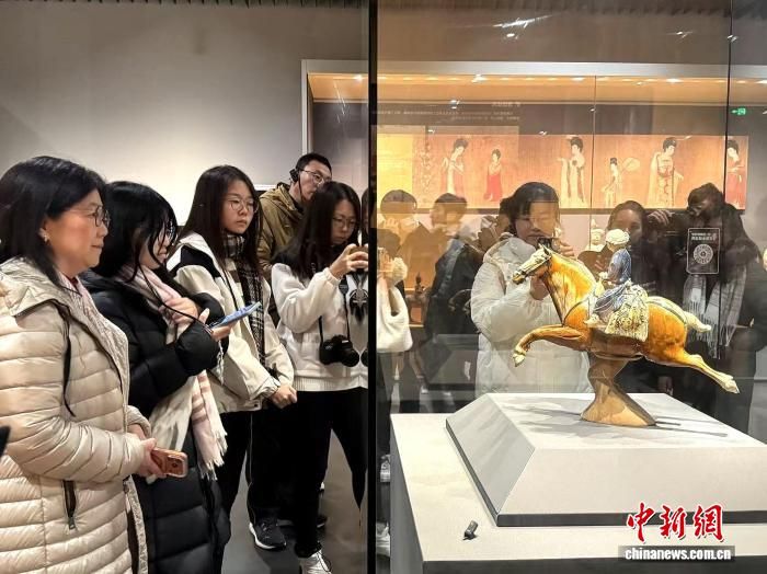 12��22�գ���۽�����ѧʦ���߽���������Ժ���˽⵱����ʷ�� ��Ӣ�� ��