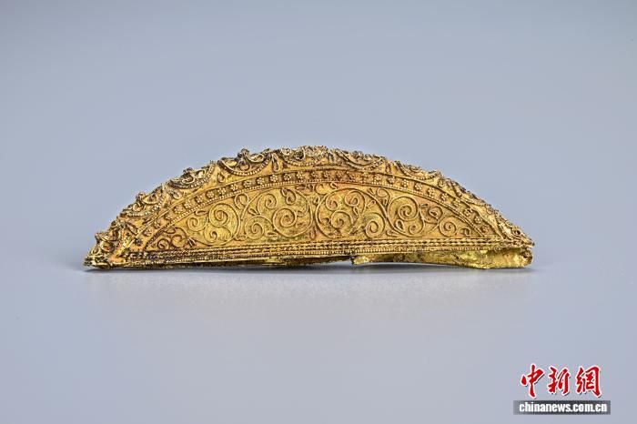 ͼΪ�ƴ�������Ĺ�����Ľ��ᱳ��(����ͼ������ʡ�����о�Ժ��ͼ)