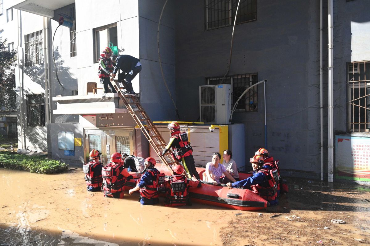 2024��7��17�գ�������μ�������Ͻֵ���֯��չ��Աת�Ʊ��չ�����