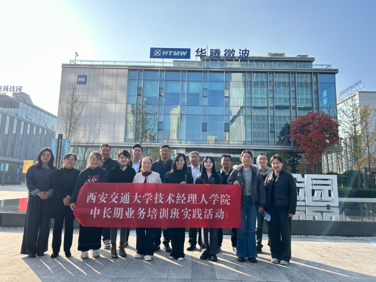 ���������������˿�չʵ�����