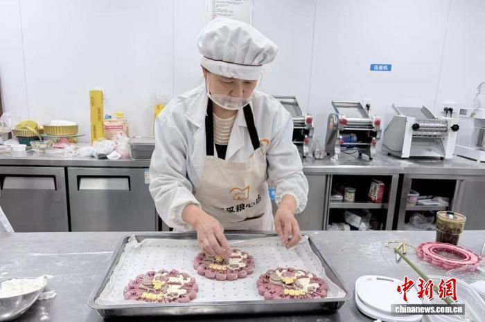 ͼΪ���������������ɡ� ÷���� ��