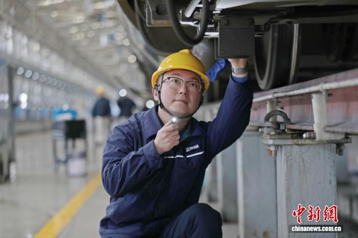 ͼΪǿ����ڶԶ�����ת��ܽ��м�顣(����ͼ)��� ��