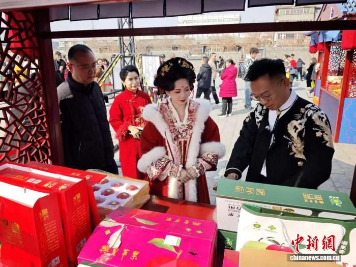 ͼΪ������������ʽչ����������Ұ ��