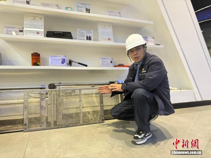 ͼΪ�����ν����Լ��Ĵ��³ɹ�����Ӣ�� ��