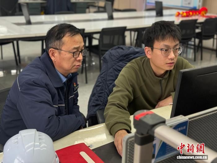 ͼΪ������ָ�����깤������Ӣ�� ��