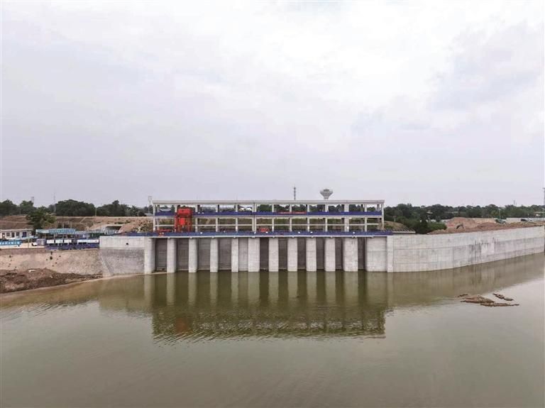 2025��6�������ʡ���ڳ�μ����������Ŧ���칤���ֳ�(������Ƭ)�� ����ͨѶԱ ������