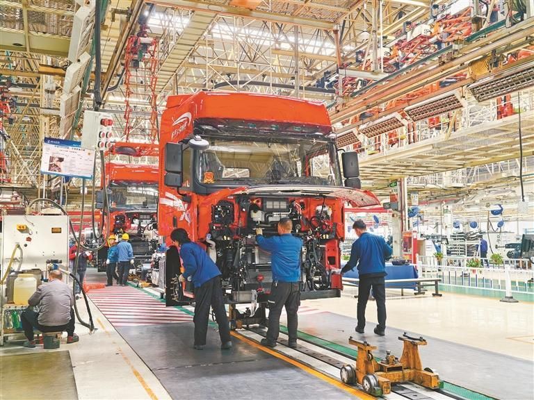 3��1�գ�����������װ�䳧�������ڰ�װ��ͷ�� �������� �������