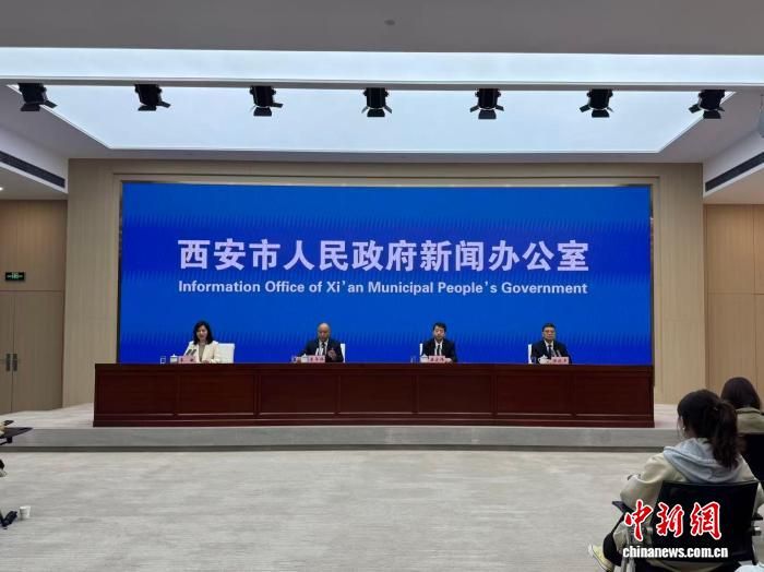 ͼΪ���ŷ������ֳ�����Ӣ�� ��