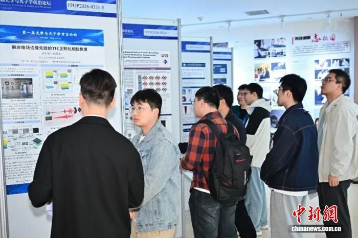 ͼΪ�������潻���������������ͼ