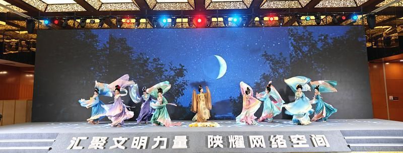 �赸���ݡ���������ҹ����