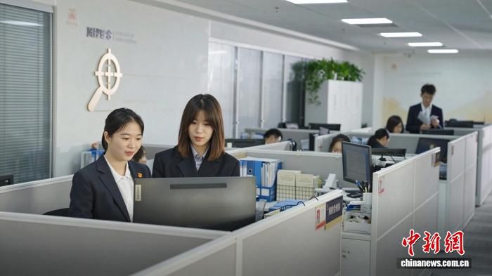 �����ƽ�Ͷ�ʹ������޹�˾�����Ƴ������׸�����ά�ȿƼ�������Ʒ��Token��������(�����ƽ����ʵ������޹�˾��ͼ)
