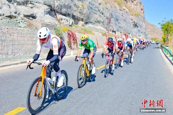 ͼΪ�����ֳ������췽��ͼ