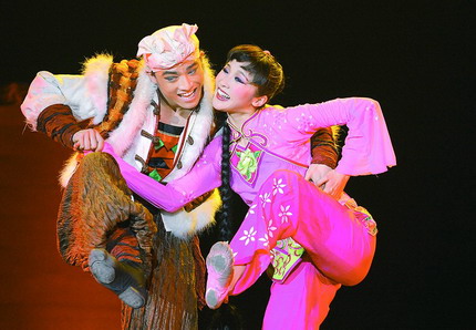 陕北信天游歌舞剧《兰花花》在延安首演