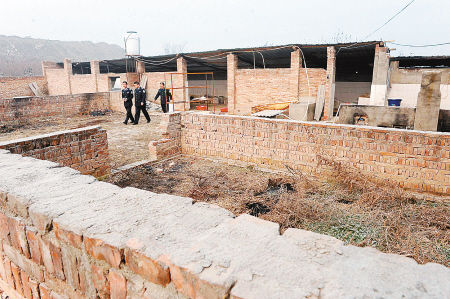 陕西首次发现冰毒加工厂 团伙头目自学专业知