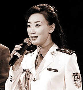 郑少东与公安部头号警花王菲关系亲密