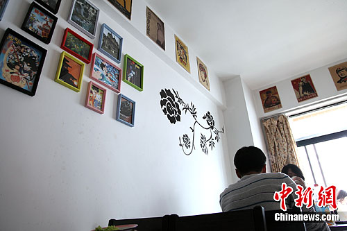 80后主题餐厅亮相西安 唤醒童年记忆(组图)