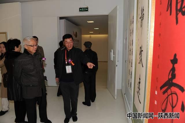 著名书法家张珂翰墨飘香韩国HEYLI艺术村