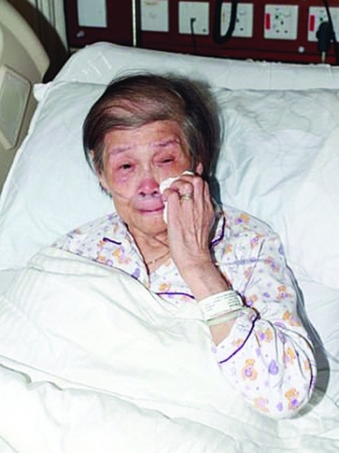 梅艳芳母亲索要遗产失败晕倒 被追讨律师费或