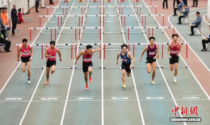 ͼΪ����60���������ֳ����Ϻ�ѡ�ֳ�Բ���ڵ�4����̡�(������ί�ṩͼ)