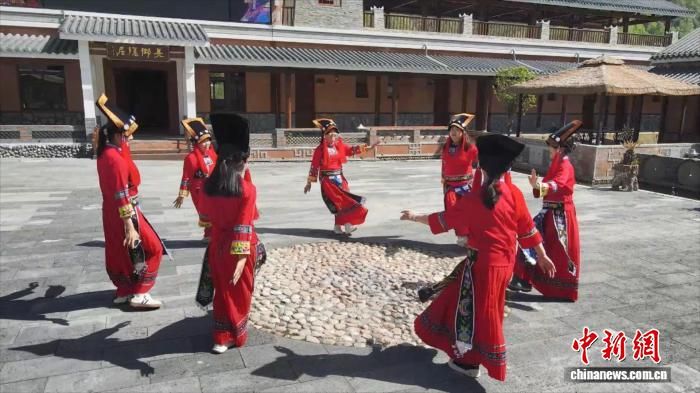 ͼΪ��������ɫ���(��������ý�����Ĺ�ͼ)