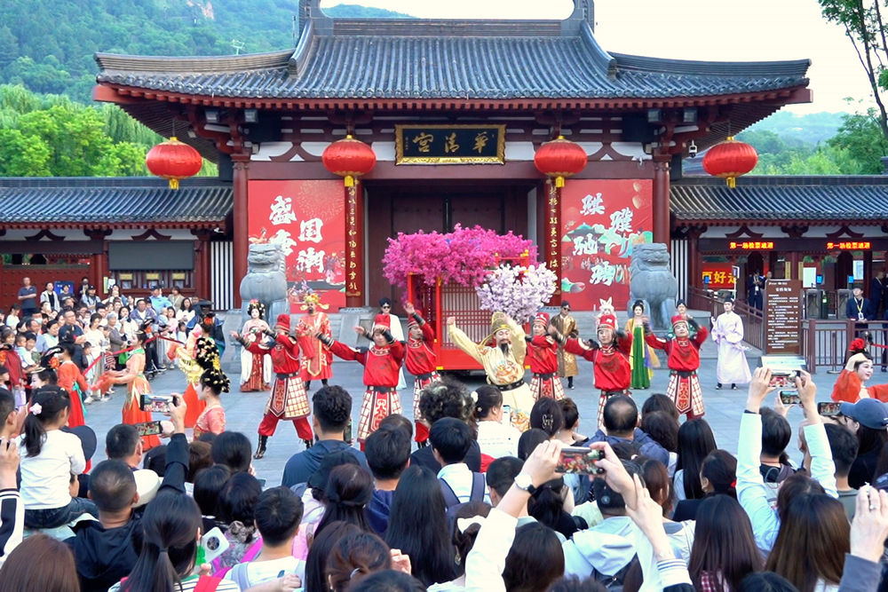 盛夏文旅消费热力全开 《长恨歌》推出多重暑期消费福利